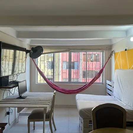 Habitación en casa particular Umweltfreundliches Gemütliches Etagenbett Mit Privatem Bad Nähe Flughafen *